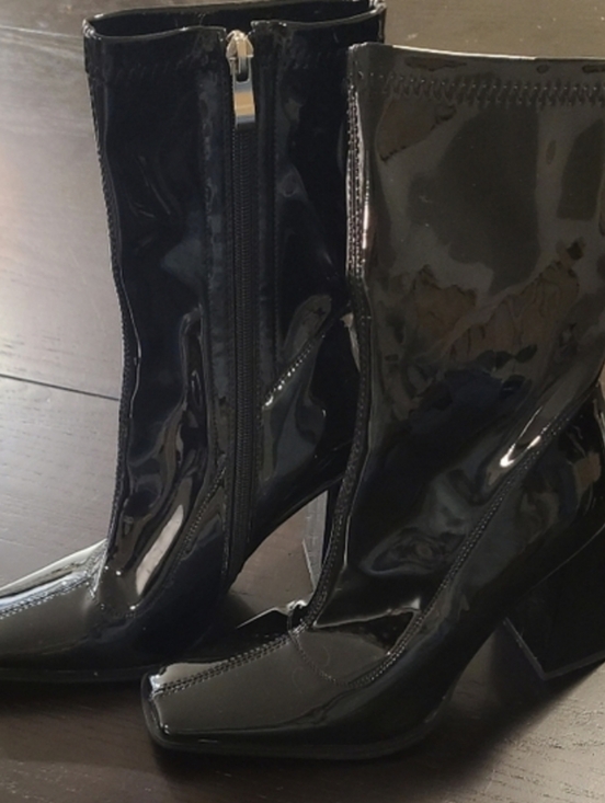 Simmi London Shoes - New Simmi London Square Toe Platform Boots, Size 6 to 6.5 US